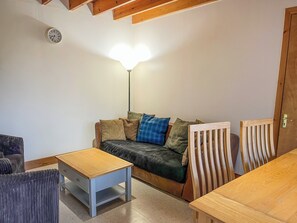 Living area | Farmtoun Cottage, Forfar