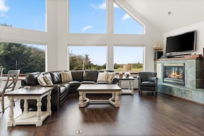 Living Room 2 floor