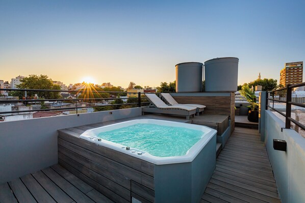 Here is another view of our amazing Procter rooftop terrace for your pleasure!