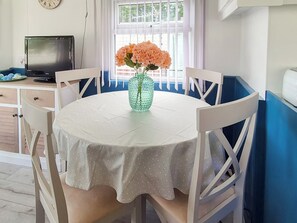 Dining Area | Hannys, New Quay