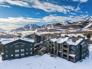 Ariel View Fox Bay Community & Deer Valley