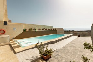 Shared pool