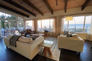 Ocean View Lounge | Luxury sitting area.