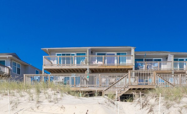 Son Burn Oceanfront Exterior