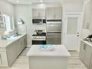 Fully furnished and equipped kitchen