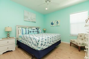 Bedroom #1 with queen bed and attached en-suite bathroom