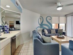 Living Area - Wet Bar