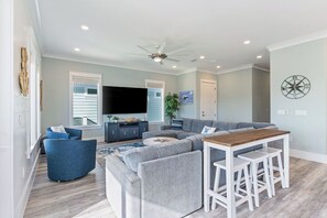 Living room - Main Floor