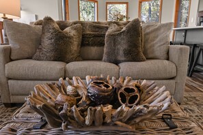 Couch, Furniture, Architecture, Building, Indoors