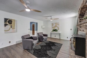 Whether a coffee or a nightcap, this space is perfect for a moment of solitude or catching up. 