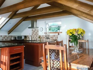 Kitchen/diner | Bayview Cottage, Penzance