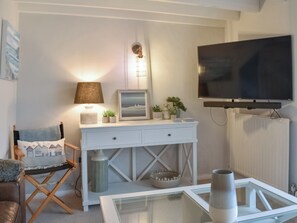 Living area | Crew Quarters, Fowey