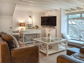 Living area | Crew Quarters, Fowey