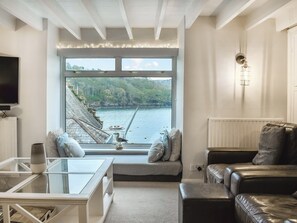 Living area | Crew Quarters, Fowey