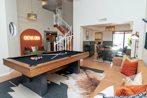 Spielezimmer