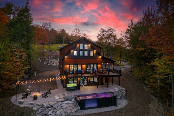 Welcome to brand new Marty's Magic Haus in Sunday River, Maine!