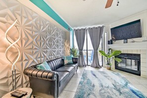 Living Area:  Large flat screen TV