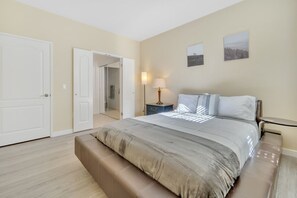 Master suite 1