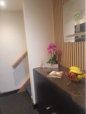 ENTRANCE RECEPTION