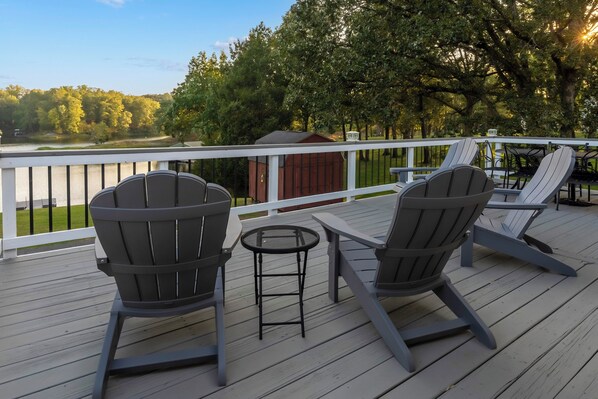 Spacious deck overlooking the water