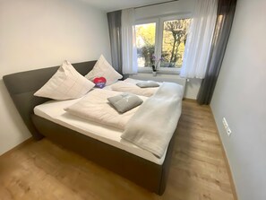 Hochwertiges Kingsize-Bett