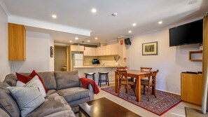Kitchen Dining 