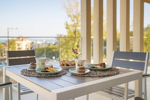 Enjoy your breakfast with a stunning Aegean view