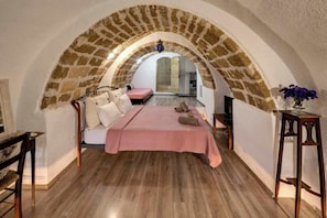 View of the room - Interior design and style