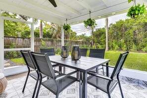 Screened Porch