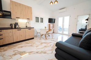 Living room & kitchen