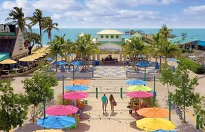 Lauderdale by the Sea beach minutes away