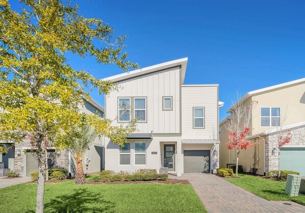 1-web-or-mls-2748-bookmark-dr
