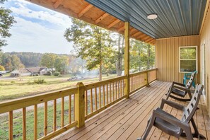 Back Deck | Lake View | Shared Kayaks, Canoe & Paddleboat | Single-Story Home
