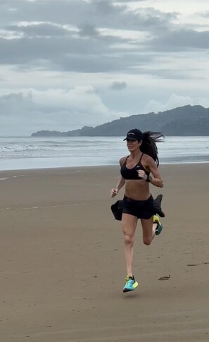 VILLA SUENO EXCLUSIVE RETREATS WITH iFIT TRAINER STACIE CLARK