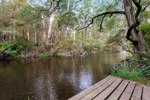 Yarra River Frontage 