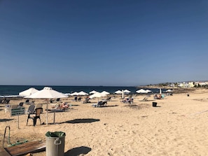 Sandy Lighthouse Beach - 1 minute walk from the apartment