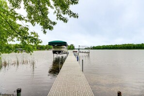 Dock