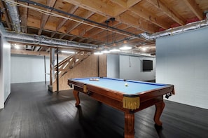 Spielezimmer