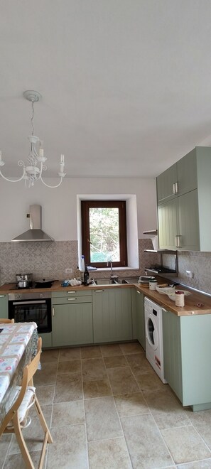 Private kitchen