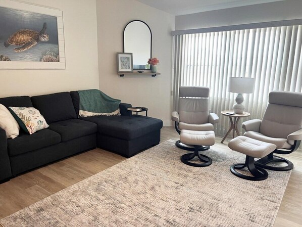 Sandpiper Cove 2 bed/2ba Bayside Condo GCV1-042 (210)