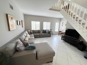 Tamarind 2bed/2.5ba Gulfside Loft Condo GCV1-008 (686)