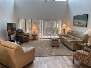 Tamarind 2 bed/2ba Bayside Condo GCV1-011 (774)