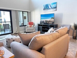 Tamarind 2 bed/2ba Bayside Condo GCV1-009 (816)