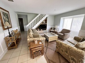 Tamarind 2 bed/2ba Gulfside Loft Condo GCV1-018 (622)