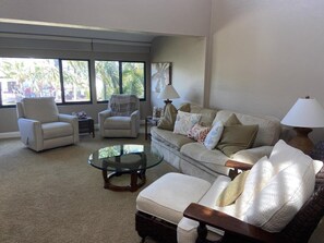 Tamarind 2 bed/2.5ba Bayside Loft Condo GCV1-014 (1610)