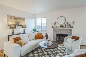 Home Decor, Architecture, Building, Furniture, Indoors