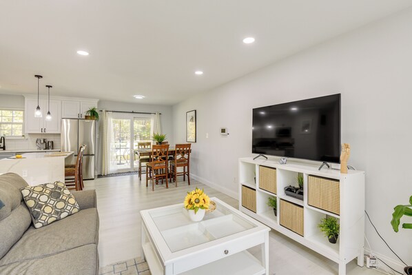 Severn Vacation Rental | 4BR | 3BA |  6 Steps to Enter | 1,950 Sq Ft