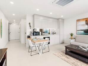Living Room (2)