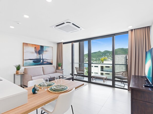 Living Room (1)