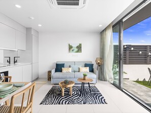 living room (2)